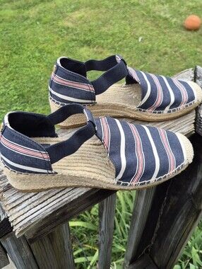 Tory Burch Catalina Striped Canvas Wedge Espadrilles, Size 11, EUC